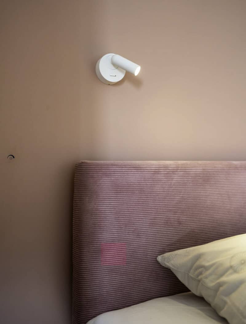 Lastetoa sisekujundus õrnades pastelsetes toonides.