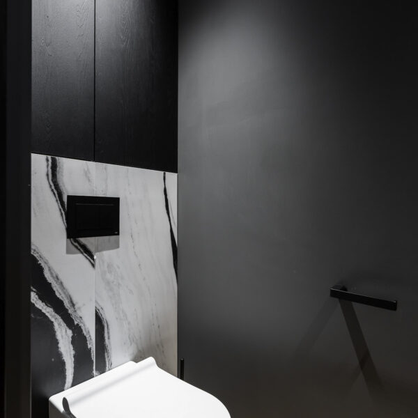 Privaatne perekorrus: vanemate magamistuba kõrge laega, kaks lastetuba, avar vannituba ja eriline puhke- ning üllatusruum