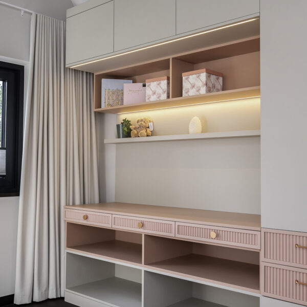 Privaatne perekorrus: vanemate magamistuba kõrge laega, kaks lastetuba, avar vannituba ja eriline puhke- ning üllatusruum